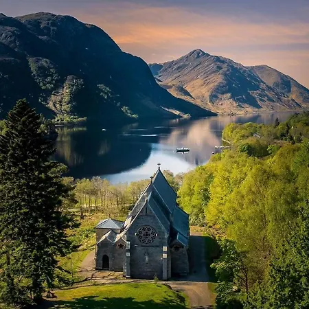 Вилла Number 4, Loch Shiel View Гленфиннан Экстерьер фото